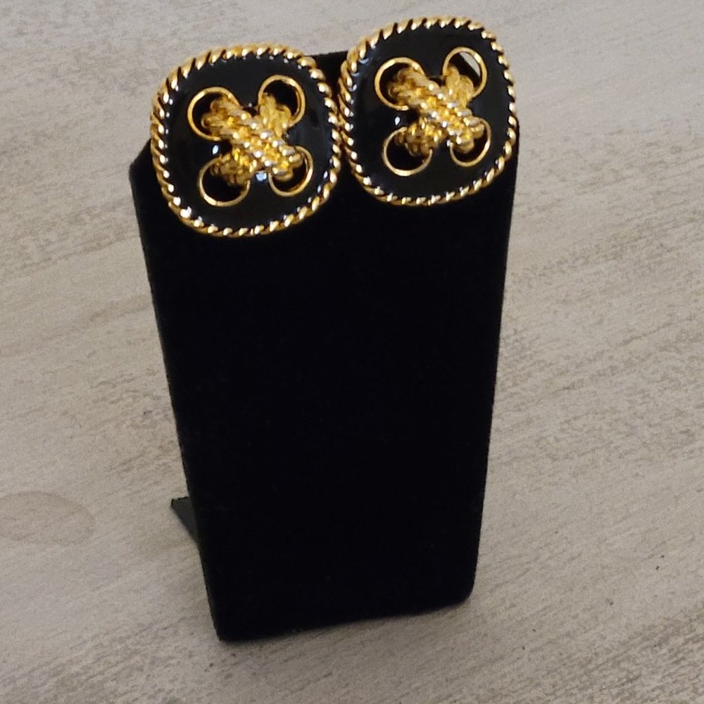 M JENT Black Enamel Clip-on Earrings
